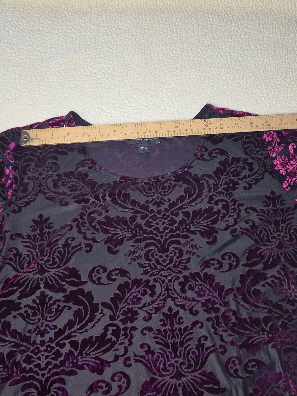 Karen Kane Women’s Long-Sleeve Velvet Burnout Top in Deep Magenta Size 0X - Picture 4 of 6